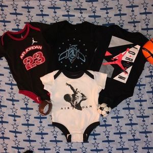 ✨✨JORDAN 4 PIECE BUNDLE ✨✨